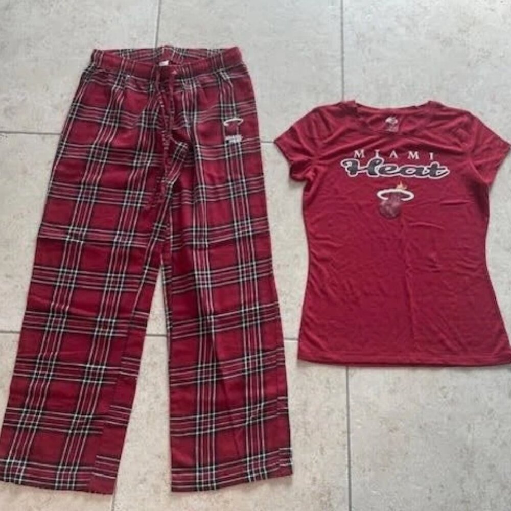 Miami Heat Women's pajama set loungewear Small NBA Red Black Plaid BNWOT NEW - Picture 1 of 6